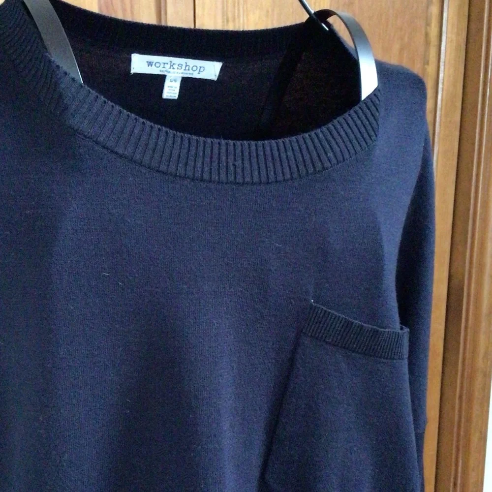 Workshop Navy Sweater, Large - Picture 5 of 6